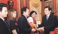 President Truong Tan Sang hails contribution of SMEs 