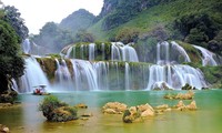 Ban Gioc waterfall festival opens in Cao Bang 