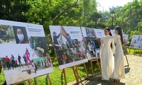 Photo exhibition features Vietnam’s fight against COVID-19