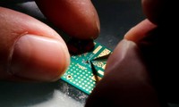 US and allies to build 'China-free' tech supply chain