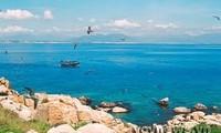 Islas de los vencejos en la Bahía de Nha Trang
