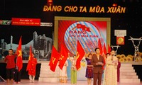 Gala artística saluda el Tet y los 82 años del Partido Comunista de Vietnam 