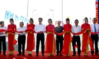 Primer vietnamita inaugura importantes obras de infraestructura en el Sur 