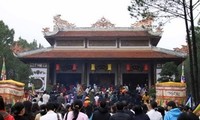Fiesta del Templo HuyenTran en Hue da inicio al Año nacional de Turismo 