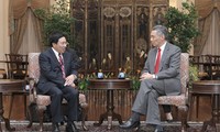 Vietnam y Singapur fomentan cooperación bilateral