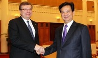 Vietnam y Ucrania aspiran a elevar relaciones bilaterales a un nivel superior