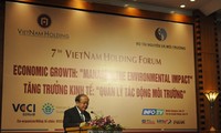 Expertos vietnamitas analizan impactos ambientales al crecimiento económico