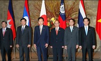 Premier vietnamita sostuvo contactos al margen de la Cumbre Mekong-Japón