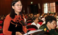 Prosigue discusión en el tercer período de sesiones del Parlamento vietnamita