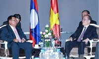 Presidente del Parlamento vietnamita recibe al vice jefe del Estado laosiano