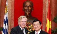 Vietnam y Uruguay impulsan relaciones de cooperación multifacética 