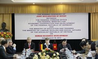 Vietnam y Alemania rubrican declaración de cooperación en recursos humanos 