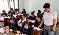 Vietnam ofrece fondos a proyectos educativos de compatriotas étnicos