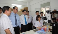 Vice premier visita Hospital Central de Oftalmología