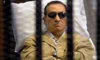 Egipto ordena liberar a ex presidente Hosni Mubarak