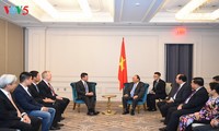 Premier vietnamita apoya una mayor cooperación entre empresas nacionales y Nasdaq