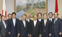  Prosiguen actividades del premier vietnamita en Japón