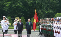 Conversaciones de alto nivel Vietnam-Hungría 
