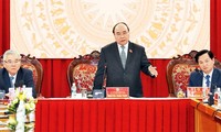 El premier vietnamita trabaja con la Inspección del Gobierno