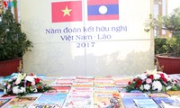 Exposición en Vientián exalta las relaciones entre Vietnam y Laos 