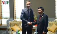 Reuniones bilaterales del vicepremier vietnamita al margen de la Cumbre del ASEM 13