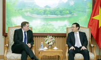 Subjefe del Gobierno vietnamita recibe al vicepresidente de la Corporación ExxonMobile