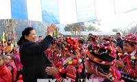 Vicejefa legislativa de Vietnam continúa su visita de trabajo en Dien Bien