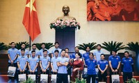 La presidenta parlamentaria de Vietnam encomia los esfuerzos de la selección de fútbol sub-23