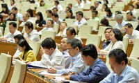 Parlamento vietnamita analiza los proyectos de Leyes de Cartografía y de Ganadería
