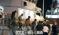 Italia acuerda recibir a los migrantes rescatados en el mar