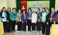Vicepresidenta de Vietnam asiste a encuentro de mujeres revolucionarias de Ben Tre 