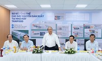 Premier vietnamita visita modelos agrícolas de alta tecnología en Tay Ninh