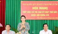 Dialoga presidenta parlamentaria de Vietnam con electores de Can Tho 
