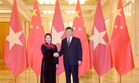 Dirigente parlamentaria vietnamita dialoga con presidente chino