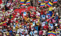 Venezuela recolecta decenas de millones de firmas contra el bloqueo estadounidense 