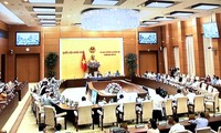 Comité Permanente del Parlamento de Vietnam inicia su 38 reunión 