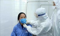 Doctores vietnamitas en la batalla contra el Covid-19
