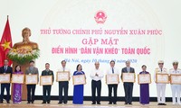 Vietnam honra a 200 ejemplos destacados en el trabajo de la movilización de masas