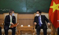 Viceprimer ministro de Vietnam recibe al director ejecutivo del grupo japonés Sumitomo Mitsui