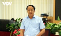 Viceprimer ministro de Vietnam examina trabajo anticovid-19 en Ciudad Ho Chi Minh y Long An