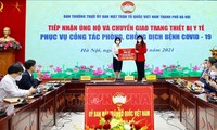 Hanói recibe más donaciones y equipos médicos para la prevención de covid-19
