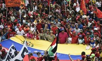 Masiva marcha en apoyo al gobierno de Venezuela