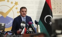 El primer ministro interino de Libia llama a elecciones para poner fin a la crisis