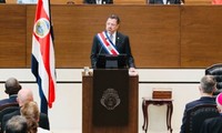 Rodrigo Chaves jura como presidente de Costa Rica 
