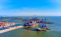Economía vietnamita atraviesa cambio dinámico con crecimiento fuerte, según el sitio web Asianinsiders