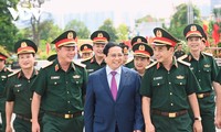 Soldados de Truong Son son proactivos, creativos, valientes y crean hazañas heroicas, afirma el Premier