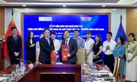 La Voz de Vietnam busca fortalecer cooperación con radioemisora china