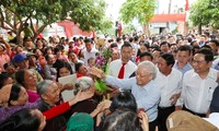 Vietnamitas y amigos internacionales dedican sentimientos al secretario general del PCV, Nguyen Phu Trong