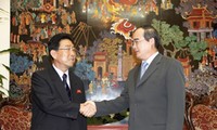 รองนายกรัฐมนตรีให้การต้อนรับรัฐมนตรีกระทรวงศึกษาธิการเกาหลีเหนือ