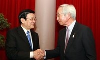 ประธานประเทศ TrươngTấnSang ให้การต้อนรับประธานหอการค้าและอุตสาหกรรมญี่ปุ่น